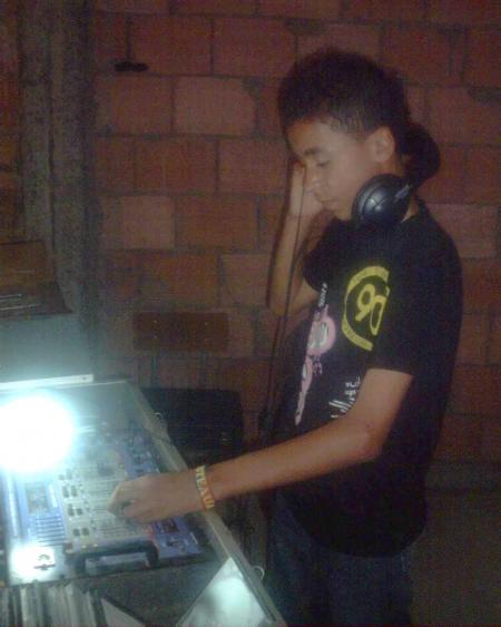 DJ MOLOUD